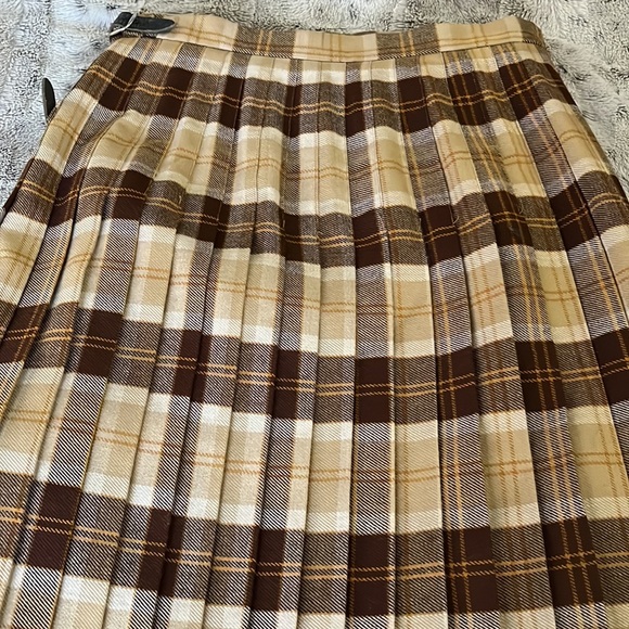 Vintage long plaid wool skirt pleated fringe leather buckles acrylic blend UK - Picture 9 of 13
